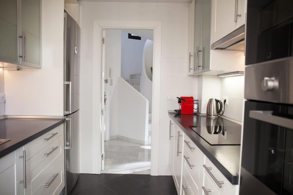 Superb Townhouse In Golden Mile Appartement Marbella Buitenkant foto